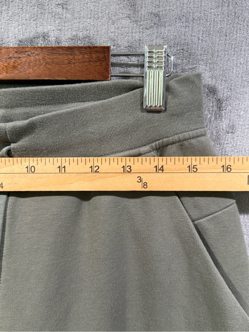 Lululemon City Sweat Joggers Men's Medium Olive Green Athletic Comfort - Picture 2 of 9